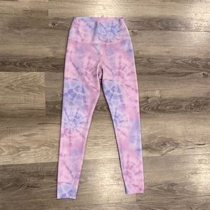 Beach Riot High waisted pink and purple ribbed leggings Size M